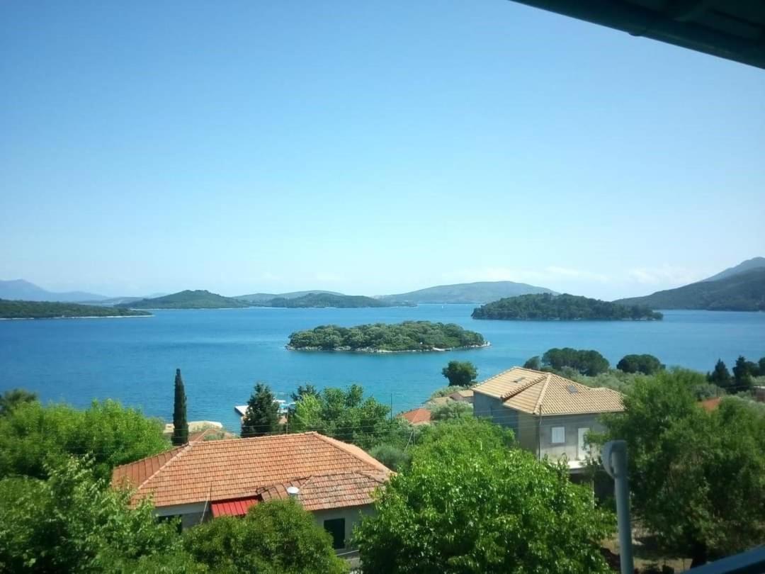 Bella Vista Aparthotel Nydri  Bagian luar foto
