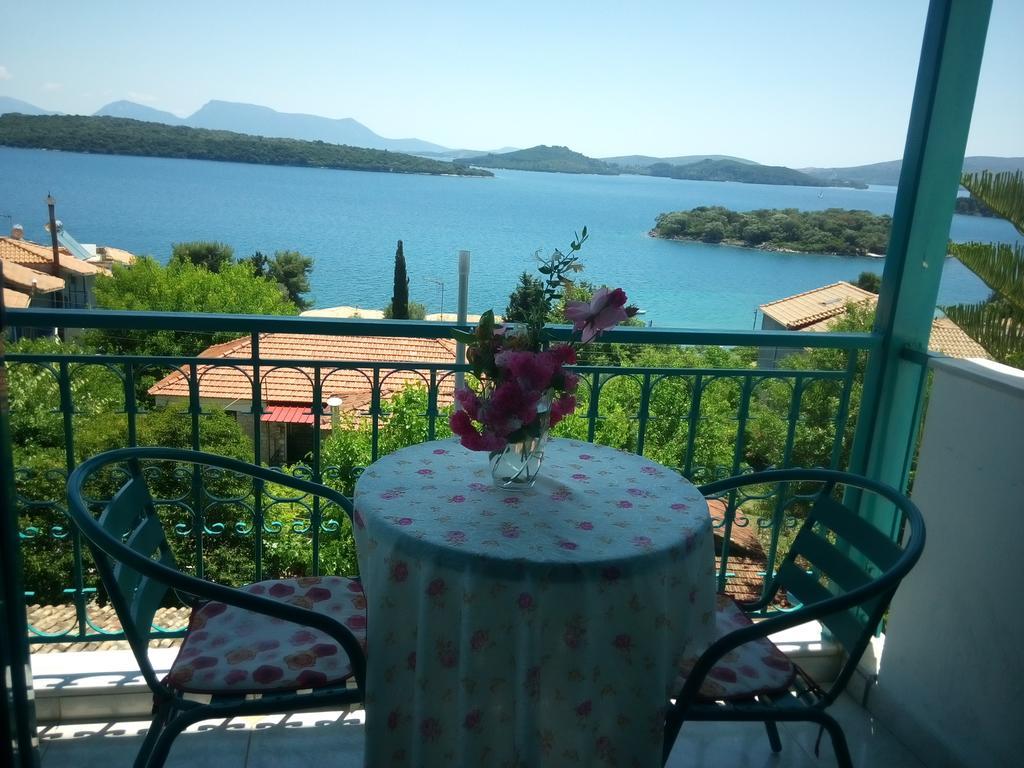 Bella Vista Aparthotel Nydri  Bagian luar foto